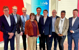 Auf der Bundesmitgliederversammlung am 8. November 2025 wurde das neue Präsidium des bdvb gewählt.